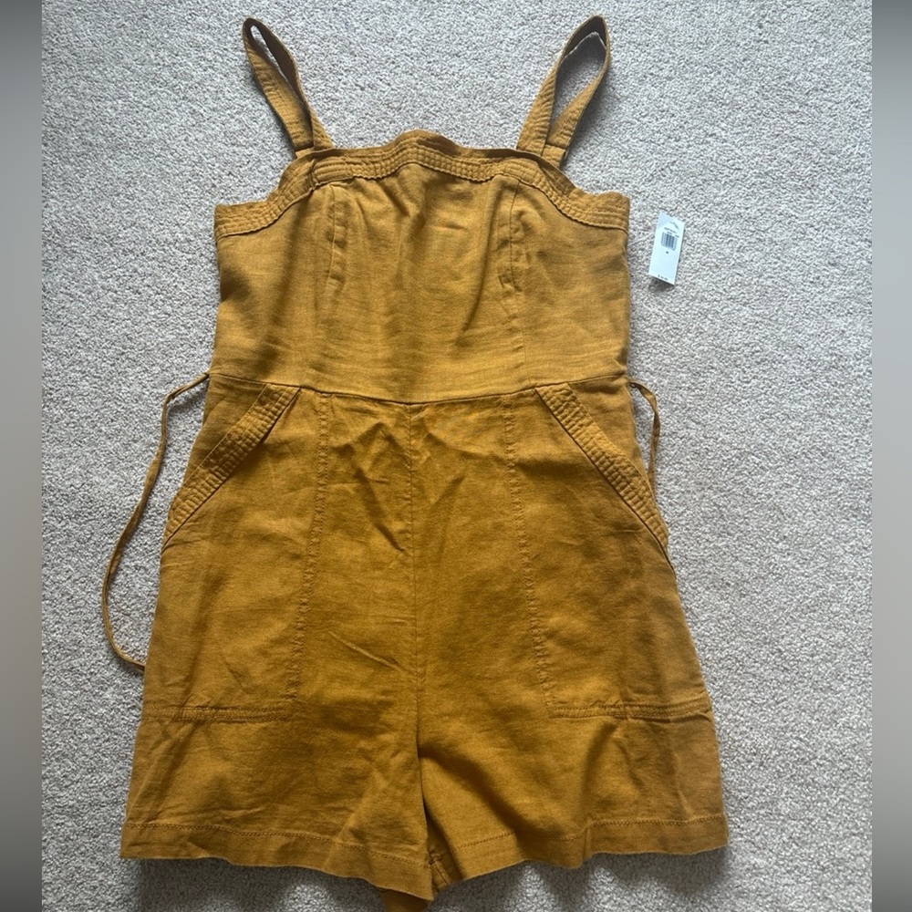 Old Navy Romper - Size Medium - NWT